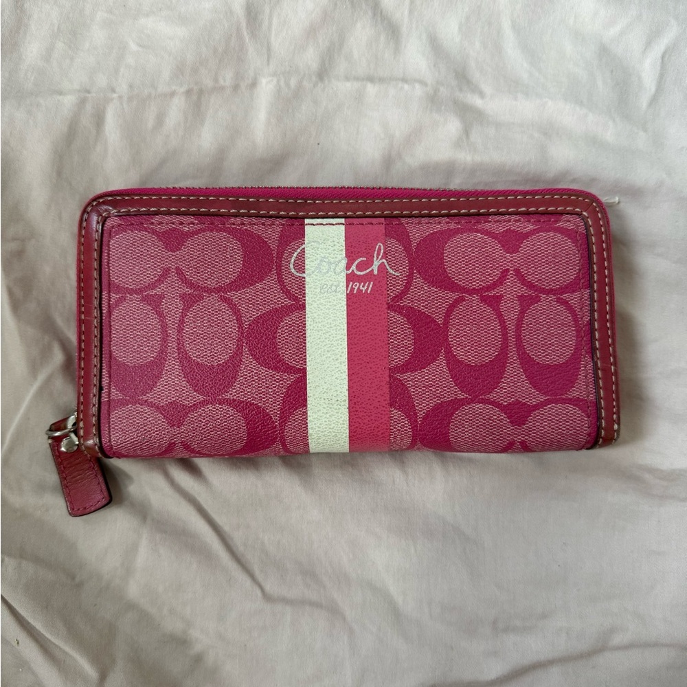 Coach Accordion Style Wallet - Pink